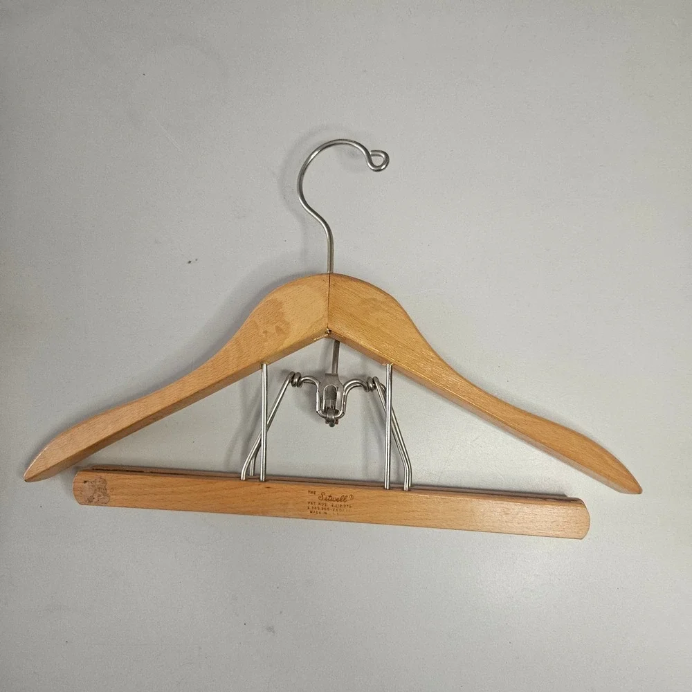 Vintage Setwell Wooden Suit Hanger with Felt Lined Locking Pants Bar 2 Pack‎